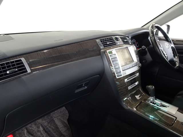 トヨタ クラウンマジェスタ ４．３ Ｃタイプ Ｉ－ＦＯＵＲ ４ＷＤ H17年 (関東) 99