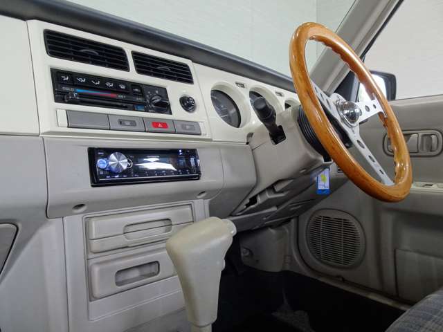 日産 ラシーン １．５ タイプＩＩ ４ＷＤ H7年 (関東) 99