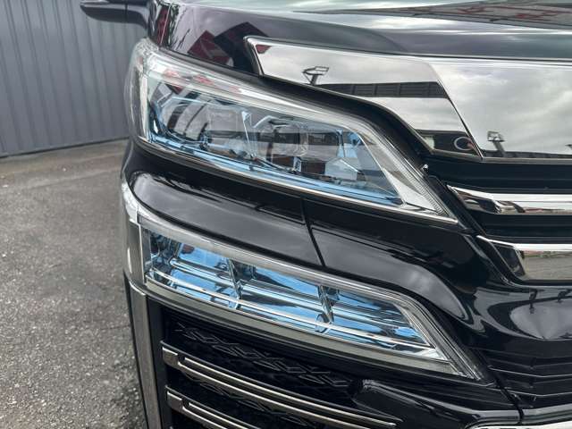トヨタ ヴェルファイア　ハイブリッド ハイブリッド ２．５ Ｚ Ｅ－ＦＯＵＲ ４ＷＤ H30年 (関東) 99
