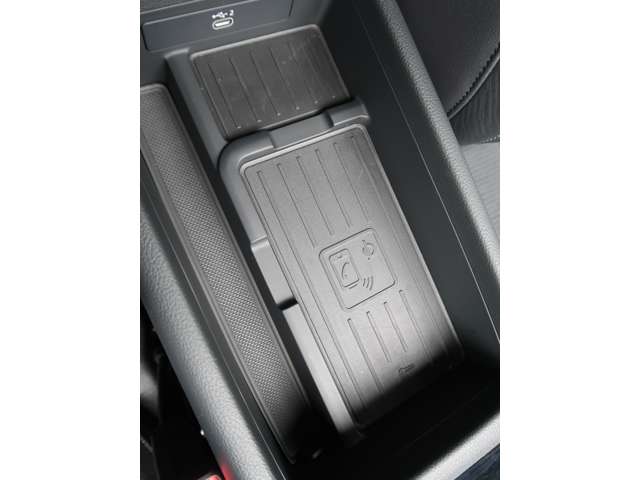 アウディ Ａ５　スポーツバック ４５ ＴＦＳＩ クワトロ Ｓライン ４ＷＤ R4年 (関東) 99