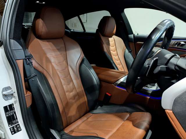 ＢＭＷ ８シリーズ Ｍ８５０Ｉ Ｘドライブ ４ＷＤ R1年 (関東) 99