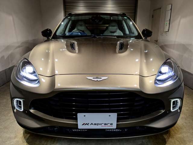 アストンマーティン ＤＢＸ ４．０ ４ＷＤ R3年 (関東) 99