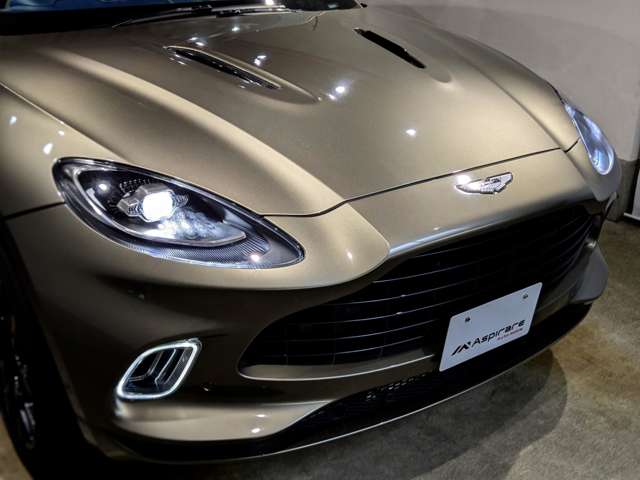 アストンマーティン ＤＢＸ ４．０ ４ＷＤ R3年 (関東) 99