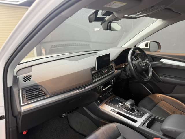 アウディ Ｑ５ ２．０ ＴＦＳＩ クワトロ ４ＷＤ H29年 (関東) 99