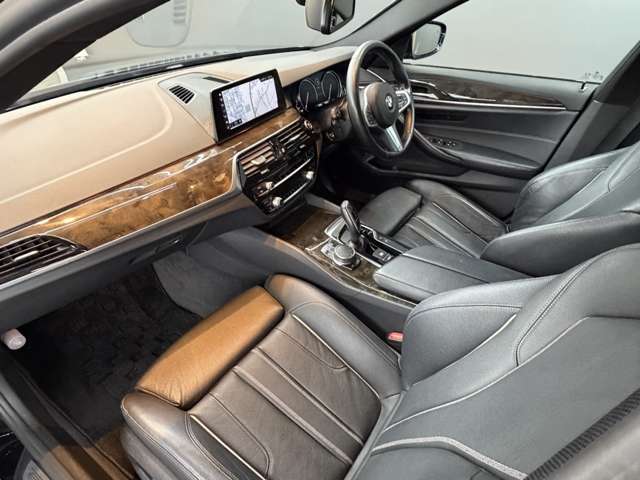ＢＭＷ ５シリーズ ５２３Ｄ Ｍスポーツ ディーゼルターボ H29年 (関東) 99