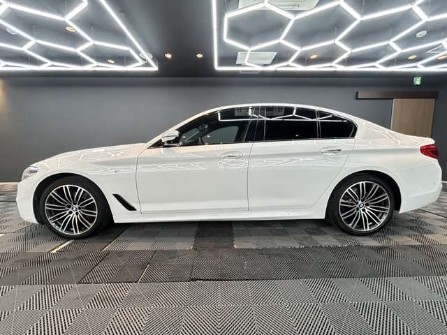 ＢＭＷ ５シリーズ ５２３Ｄ Ｍスポーツ ディーゼルターボ H29年 (関東) 99