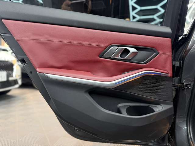 ＢＭＷ ３シリーズ ３２０Ｄ Ｘドライブ Ｍスポーツ ディーゼルターボ ４ＷＤ R1年 (関東) 99