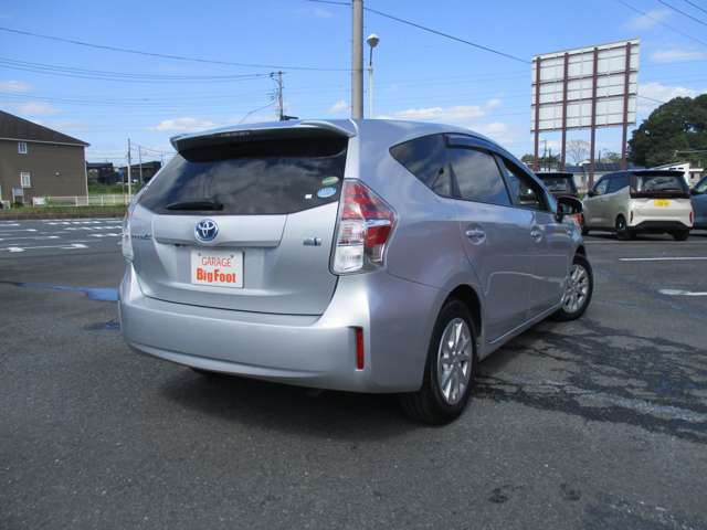 トヨタ プリウスΑ １．８ Ｓ H27年 (関東) 99