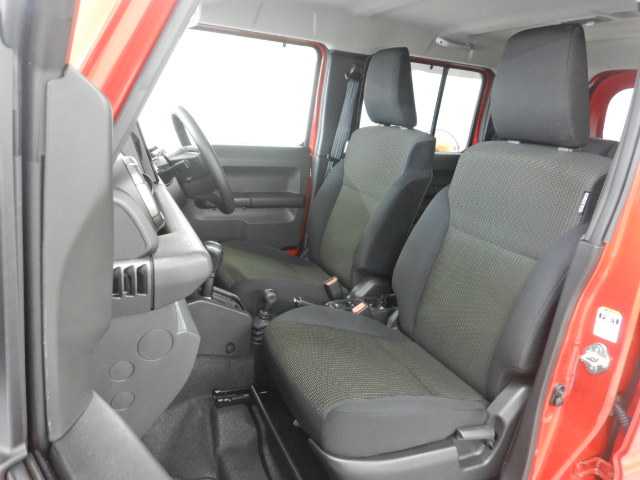 スズキ ジムニー　ノマド １．５ ＦＣ ４ＷＤ R8年 () 99