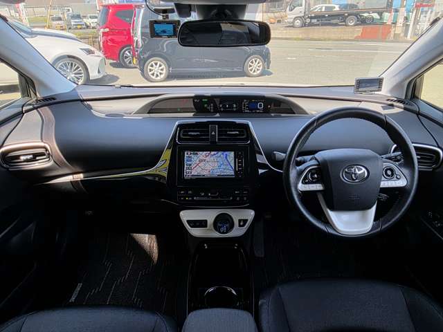 トヨタ プリウスＰＨＶ １．８ Ｓ H29年 (九州・沖縄) 99