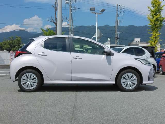 トヨタ ヤリス １．５ ハイブリッド Ｚ Ｅ－ＦＯＵＲ ４ＷＤ R2年 (甲信越・北陸) 99