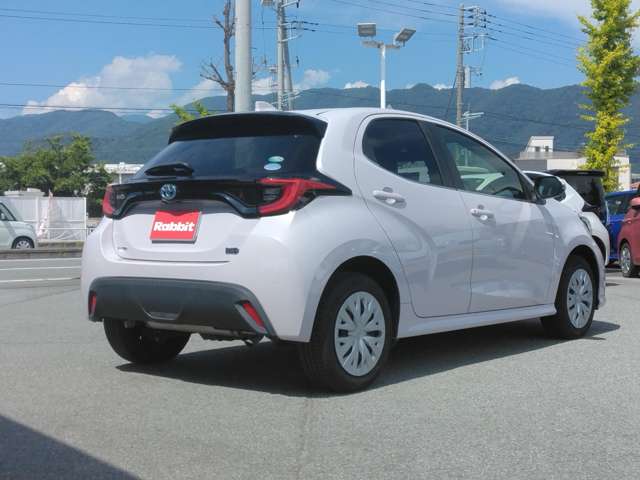 トヨタ ヤリス １．５ ハイブリッド Ｚ Ｅ－ＦＯＵＲ ４ＷＤ R2年 (甲信越・北陸) 99