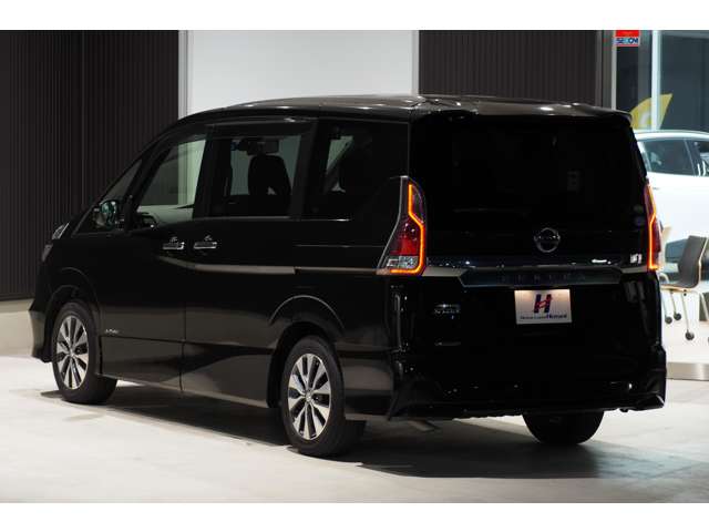日産 セレナ ２．０ ハイウェイスター ＶセレクションＩＩ R1年 (東北) 99