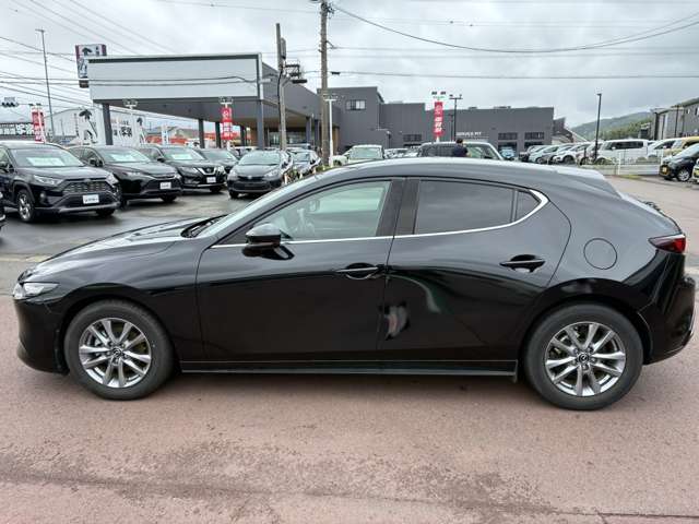 マツダ ＭＡＺＤＡ３　ファストバック １．５ １５Ｓ R3年 (東海) 99