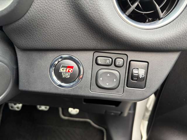 トヨタ ヴィッツ １．８ ＧＲＭＮ H30年 (東海) 99