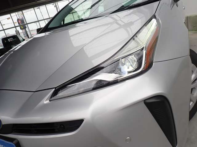 トヨタ プリウス １．８ Ｓ R1年 (関東) 99