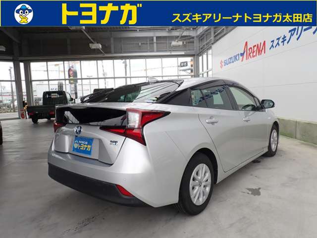 トヨタ プリウス １．８ Ｓ R1年 (関東) 99