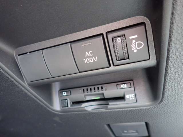 トヨタ アクア １．５ Ｚ R5年 (関東) 99