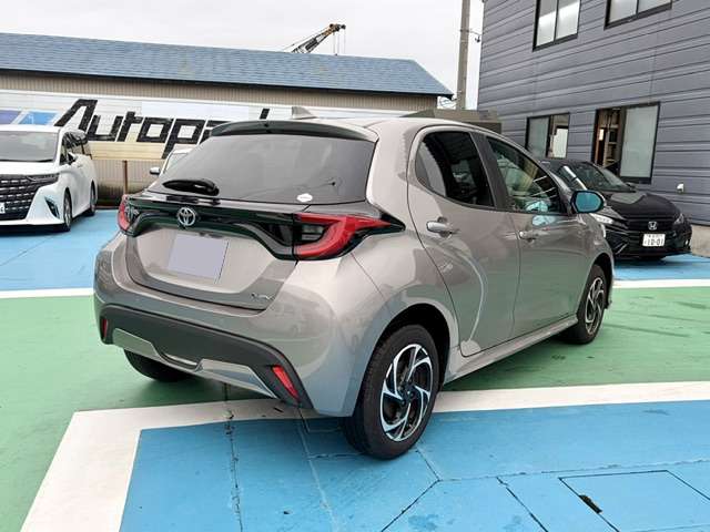 トヨタ ヤリス １．５ ハイブリッド Ｇ Ｅ－ＦＯＵＲ ４ＷＤ R6年 (甲信越・北陸) 99