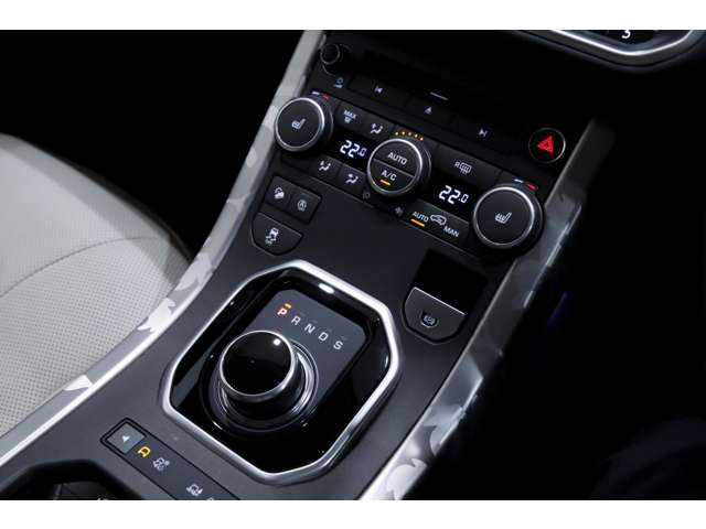 ランドローバー レンジローバーイヴォーク ＨＳＥ ２．０Ｌ Ｄ１８０ ディーゼルターボ ４ＷＤ H30年 (関東) 99