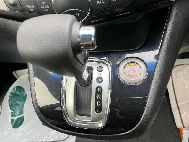 日産 セレナ ２．０ ハイウェイスター Ｓ－ＨＹＢＲＩＤ H26年 (関東) 99