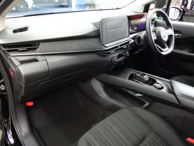日産 ノート １．２ Ｘ ＦＯＵＲ ４ＷＤ R7年 (東北) 99