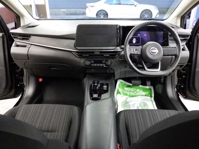 日産 ノート １．２ Ｘ ＦＯＵＲ ４ＷＤ R7年 (東北) 99