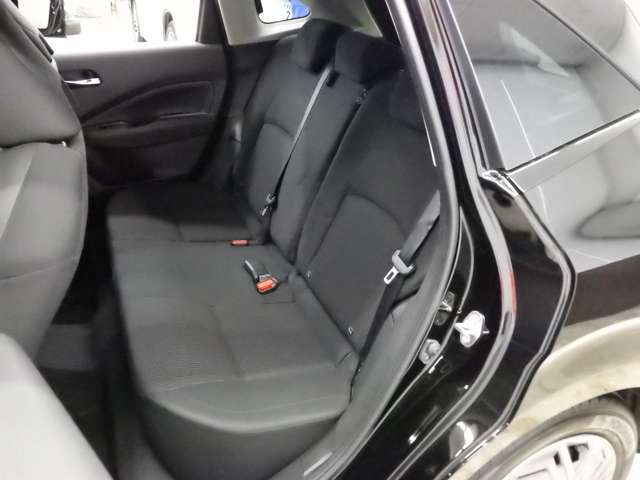 日産 ノート １．２ Ｘ ＦＯＵＲ ４ＷＤ R7年 (東北) 99