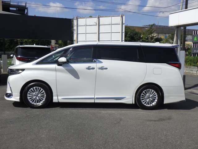 トヨタ アルファード　ハイブリッド ハイブリッド ２．５ Ｘ Ｅ－ＦＯＵＲ ４ＷＤ R7年 (関東) 99