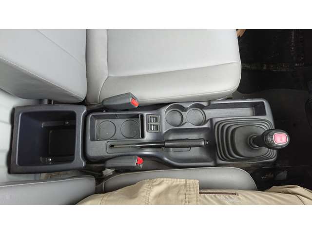 スバル サンバートラック ６６０ ＴＢ 三方開 ４ＷＤ H22年 (関東) 99