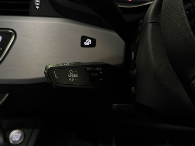アウディ Ａ４　アバント ２．０ ＴＦＳＩ スポーツ Ｓラインパッケージ H30年 (関東) 99