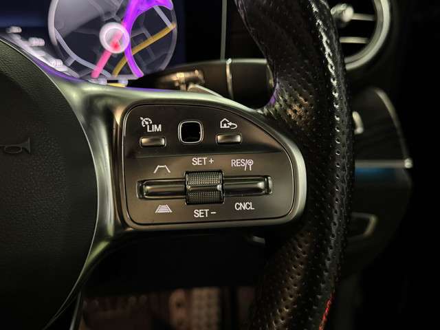 メルセデスベンツ Ｅクラスワゴン Ｅ２００ アバンギャルド （ＢＳＧ搭載モデル） ＡＭＧライン R1年 (関東) 99