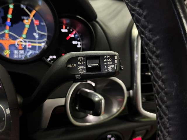 ポルシェ カイエン プラチナエディション ティプトロニックＳ ４ＷＤ H30年 (関東) 99