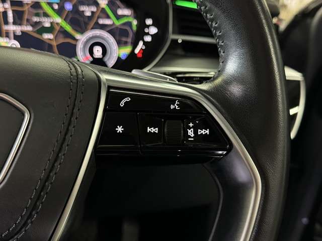 アウディ Ａ８ ５５ ＴＦＳＩ クワトロ ４ＷＤ H30年 (関東) 99