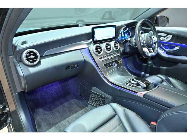 ＡＭＧ Ｃクラス Ｃ４３ ４マチック ４ＷＤ R2年 (関東) 99
