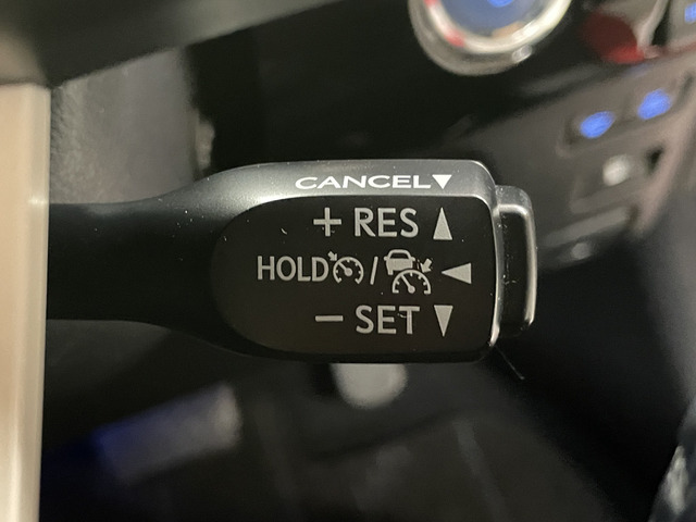 トヨタ プリウス １．８ Ａ プレミアム ツーリングセレクション H28年 (甲信越・北陸) 99