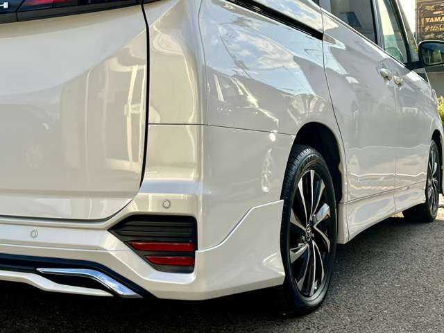 トヨタ ノア ２．０ Ｓ－Ｚ R5年 (近畿) 99