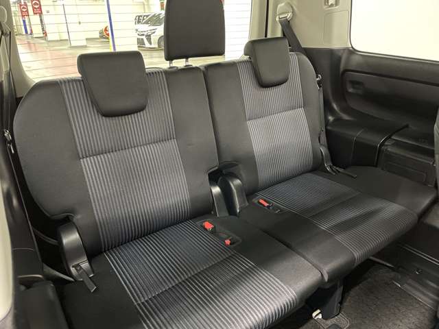 トヨタ ヴォクシー ２．０ ＺＳ H26年 (近畿) 99