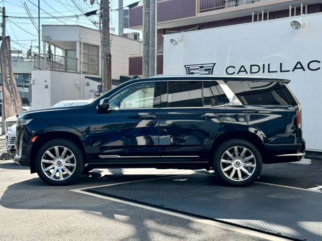 キャデラック エスカレード プラチナム ４ＷＤ R6年 (近畿) 99
