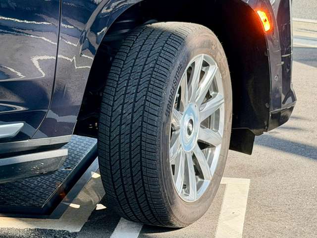 キャデラック エスカレード プラチナム ４ＷＤ R6年 (近畿) 99
