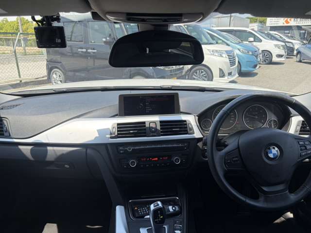 ＢＭＷ ３シリーズ ３２０ｄ H25年 (近畿) 99