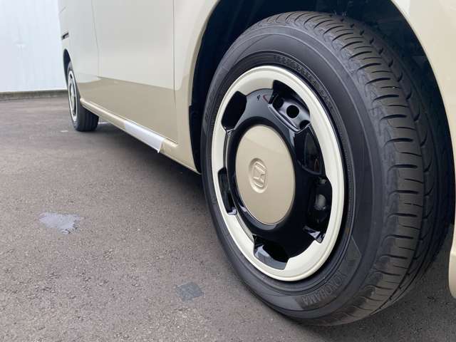 ホンダ Ｎ　ＢＯＸ ６６０ ファッションスタイル ２トーン R8年 (中国) 99