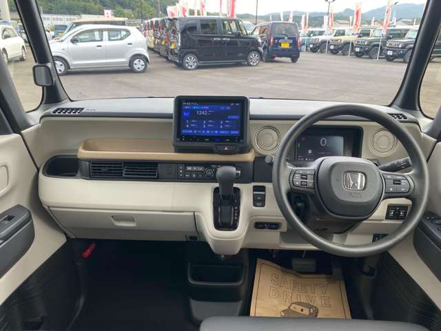 ホンダ Ｎ　ＢＯＸ ６６０ ファッションスタイル ２トーン R8年 (中国) 99