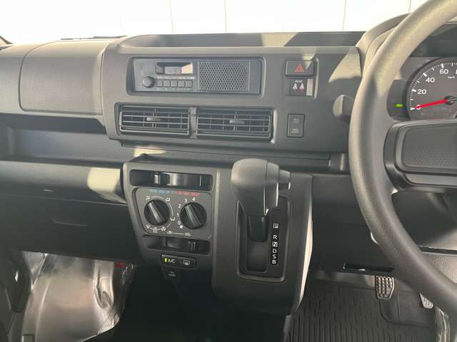 ダイハツ ハイゼットカーゴ ６６０ デラックス ４ＷＤ R7年 (東北) 99