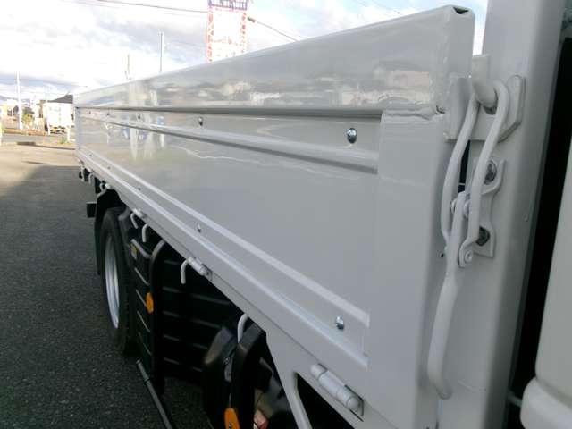 いすゞ エルフ ３．０トラック H22年 (東北) 99