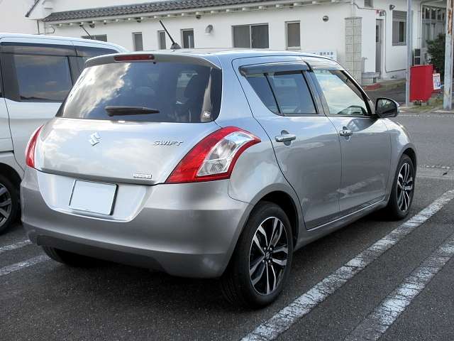スズキ スイフト １．２ スタイル H28年 (関東) 99