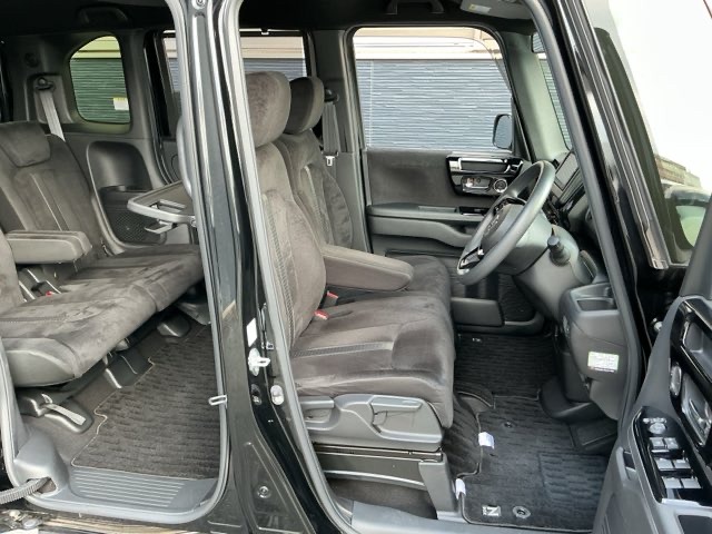 ホンダ Ｎ　ＢＯＸ カスタム ６６０ Ｌ R5年 (近畿) 99