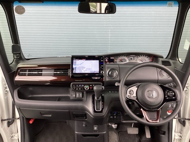 ホンダ Ｎ　ＢＯＸ カスタム ６６０ Ｌ R3年 (近畿) 99