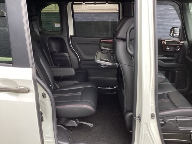 ホンダ Ｎ　ＢＯＸ カスタム ６６０ Ｌ R3年 (近畿) 99