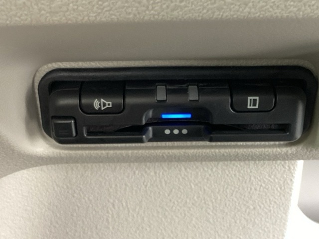 ホンダ Ｎ　ＢＯＸ ６６０ ファッションスタイル ２トーン R7年 (近畿) 99
